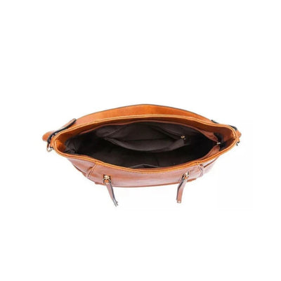 Georgia’s Timeless Elegance | Vintage Shoulder Bag