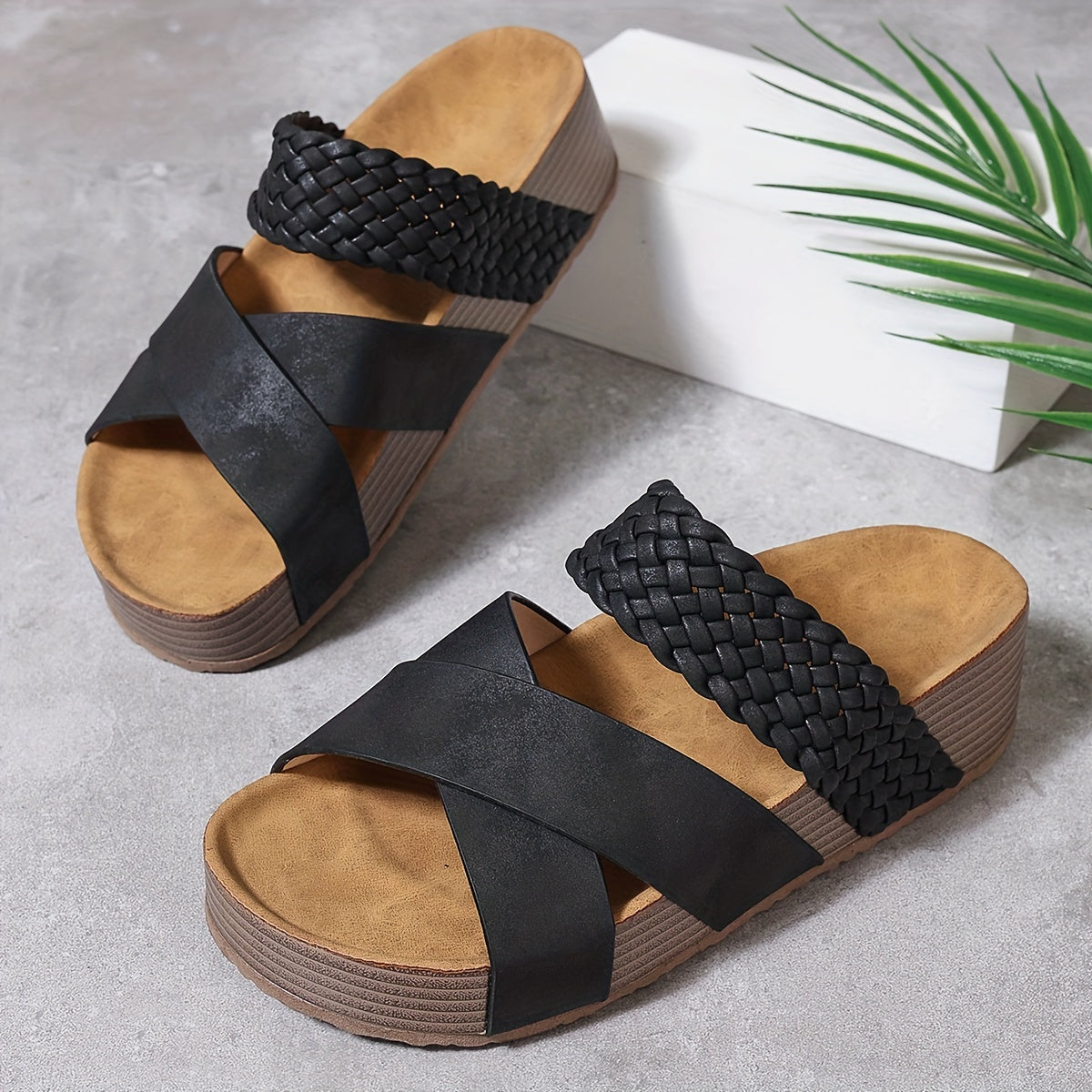 TOLEDO® SANDAL WITH COMFORTABLE PLATFORM SOLE