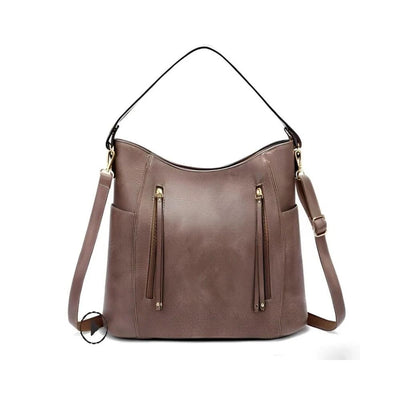 Georgia’s Timeless Elegance | Vintage Shoulder Bag