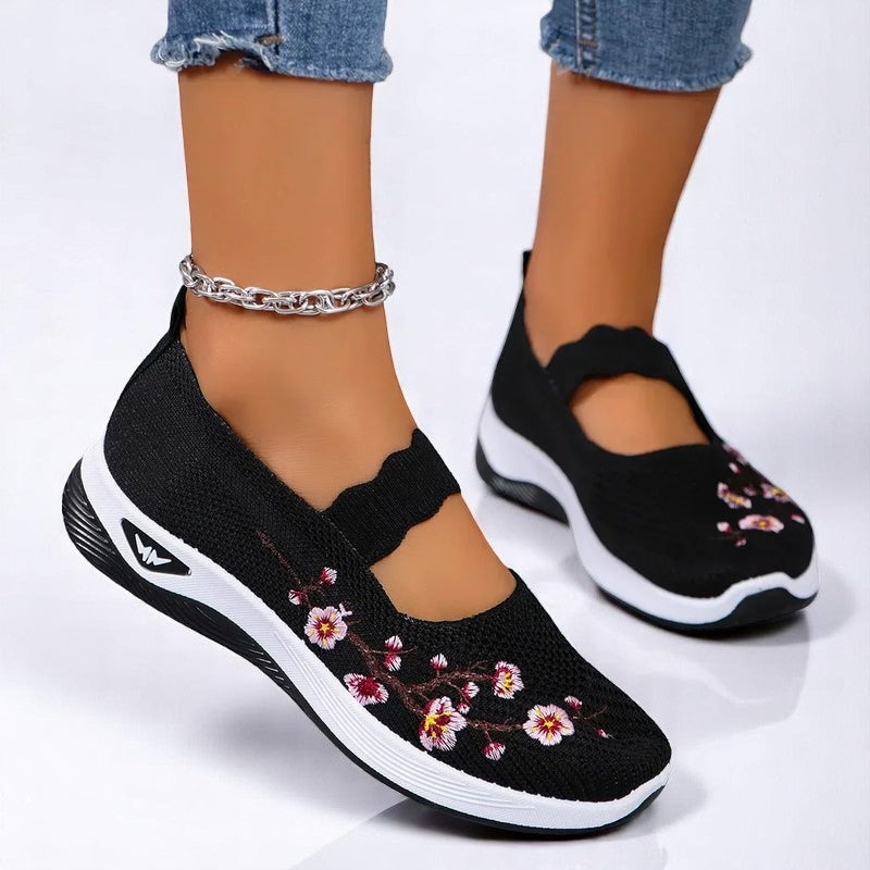 Janina™ | Low Shoes