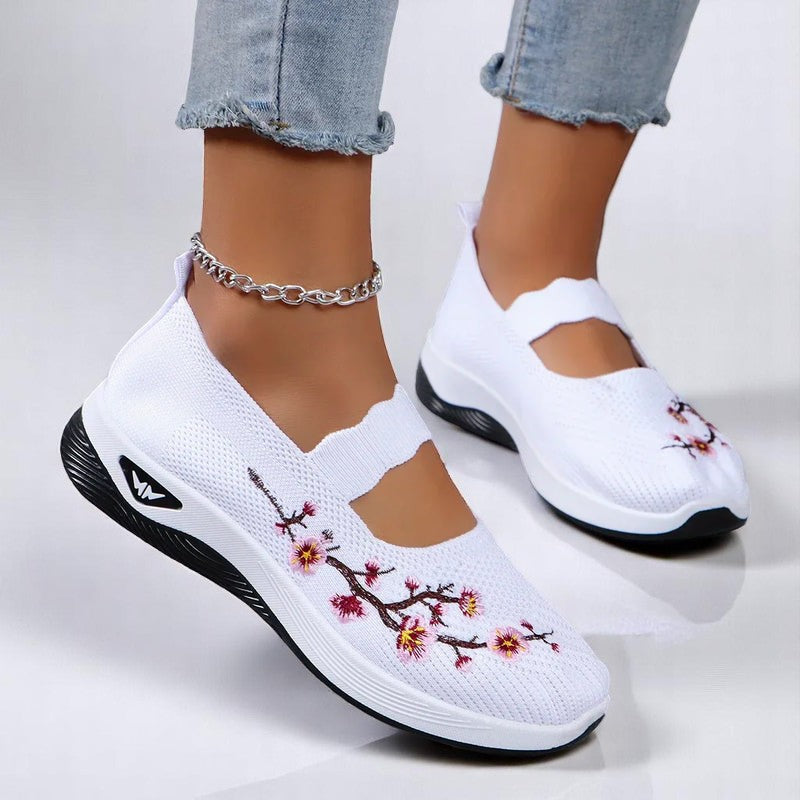 Janina™ | Low Shoes