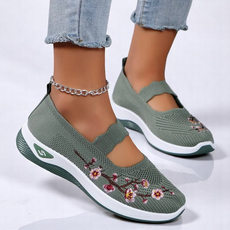 Janina™ | Low Shoes