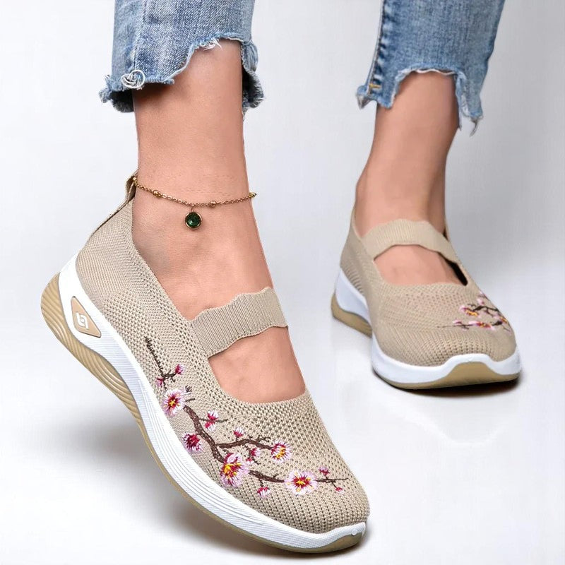 Janina™ | Low Shoes