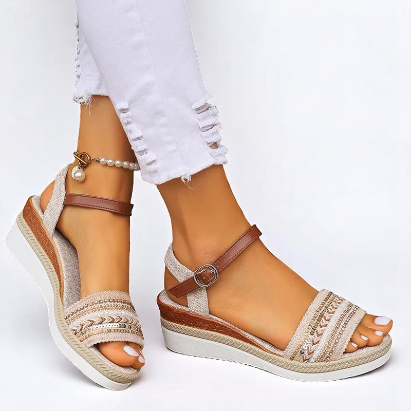 Katja™ | Platform Sandals