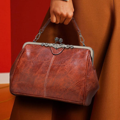 Vintage Kiss-Lock Handbag |