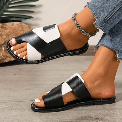 Soho Stride Criss-Cross Sandals